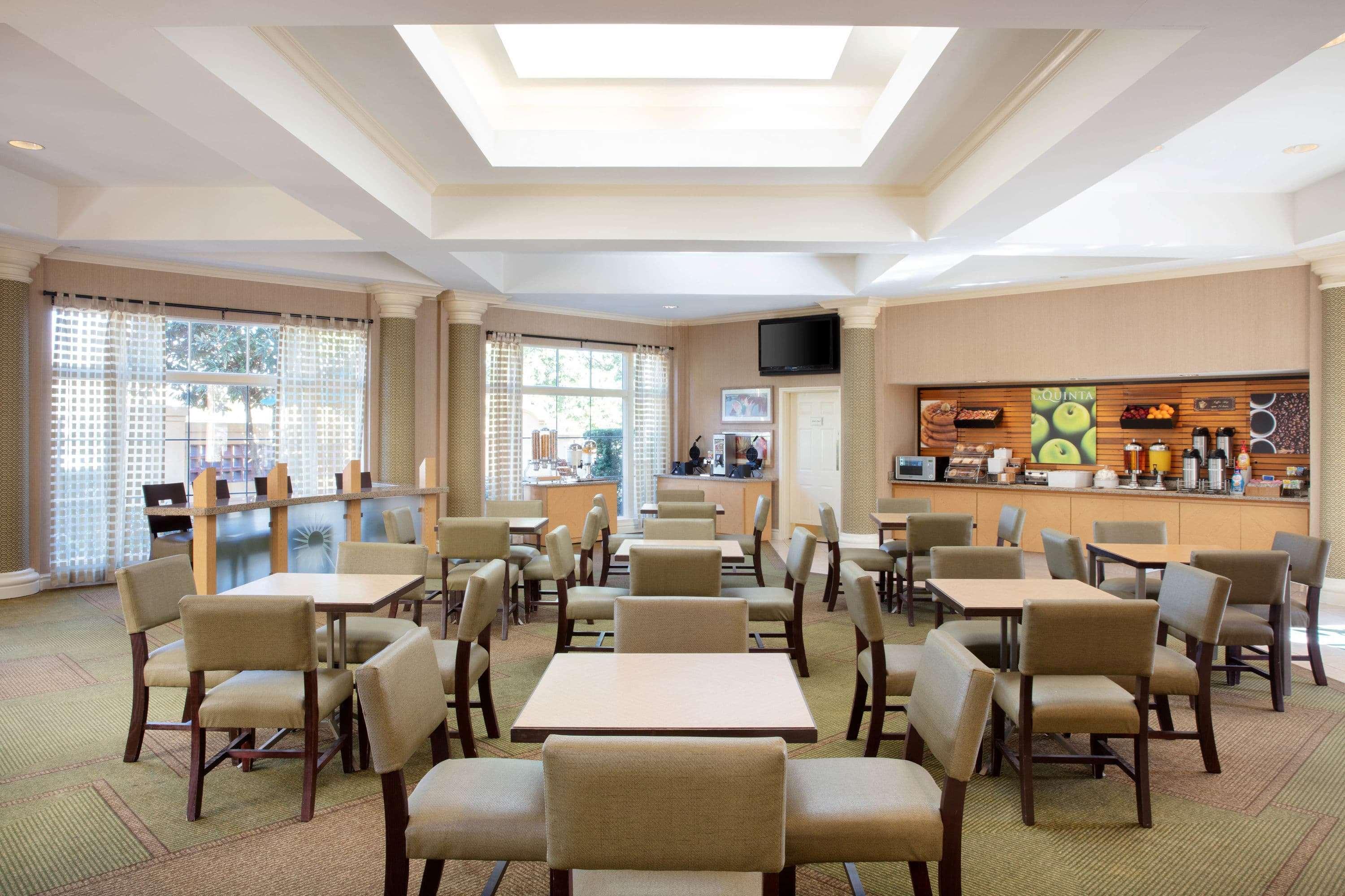 La Quinta Inn And Suites By Wyndham, Ocala Exterior photo